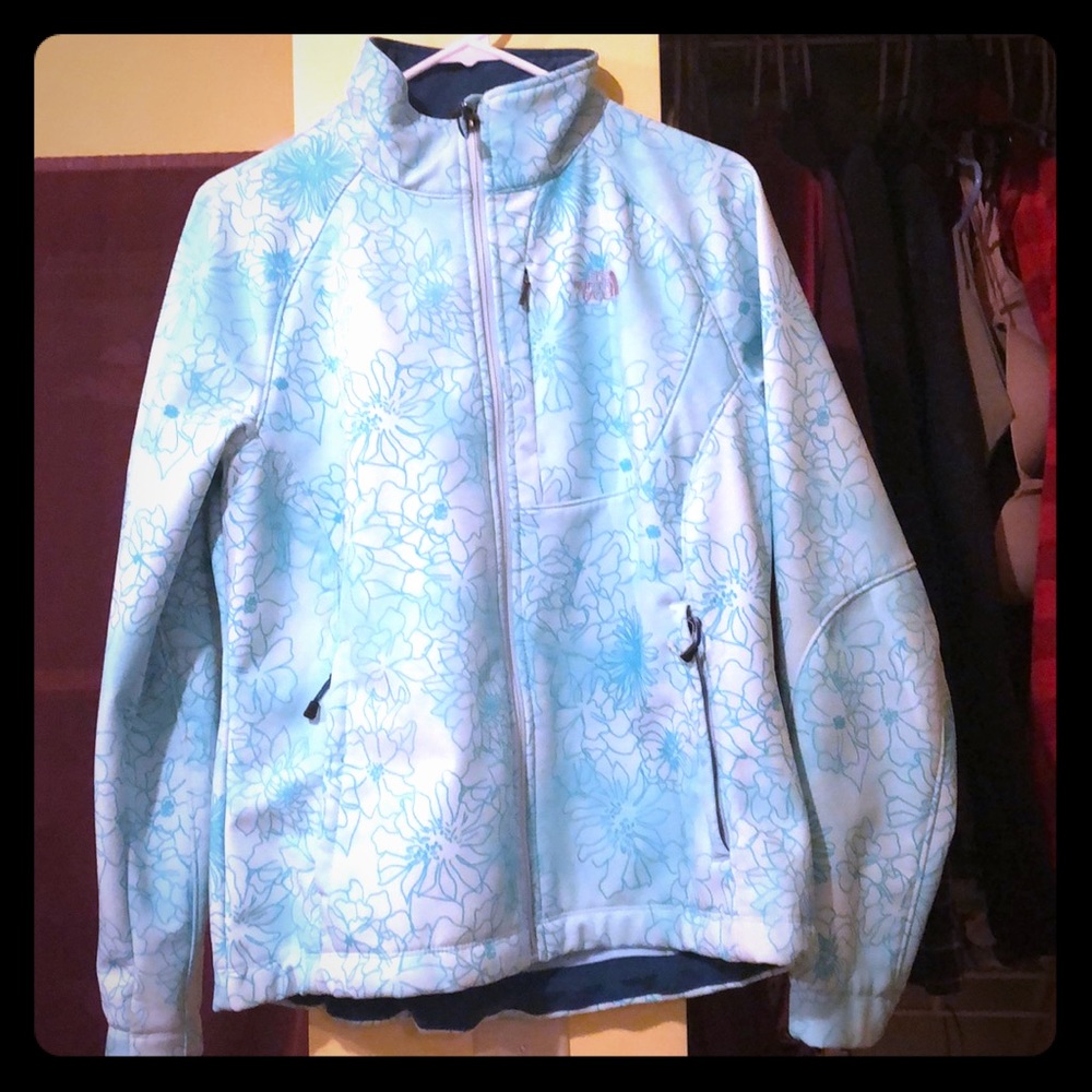 North face lightweight water resistant jacket
